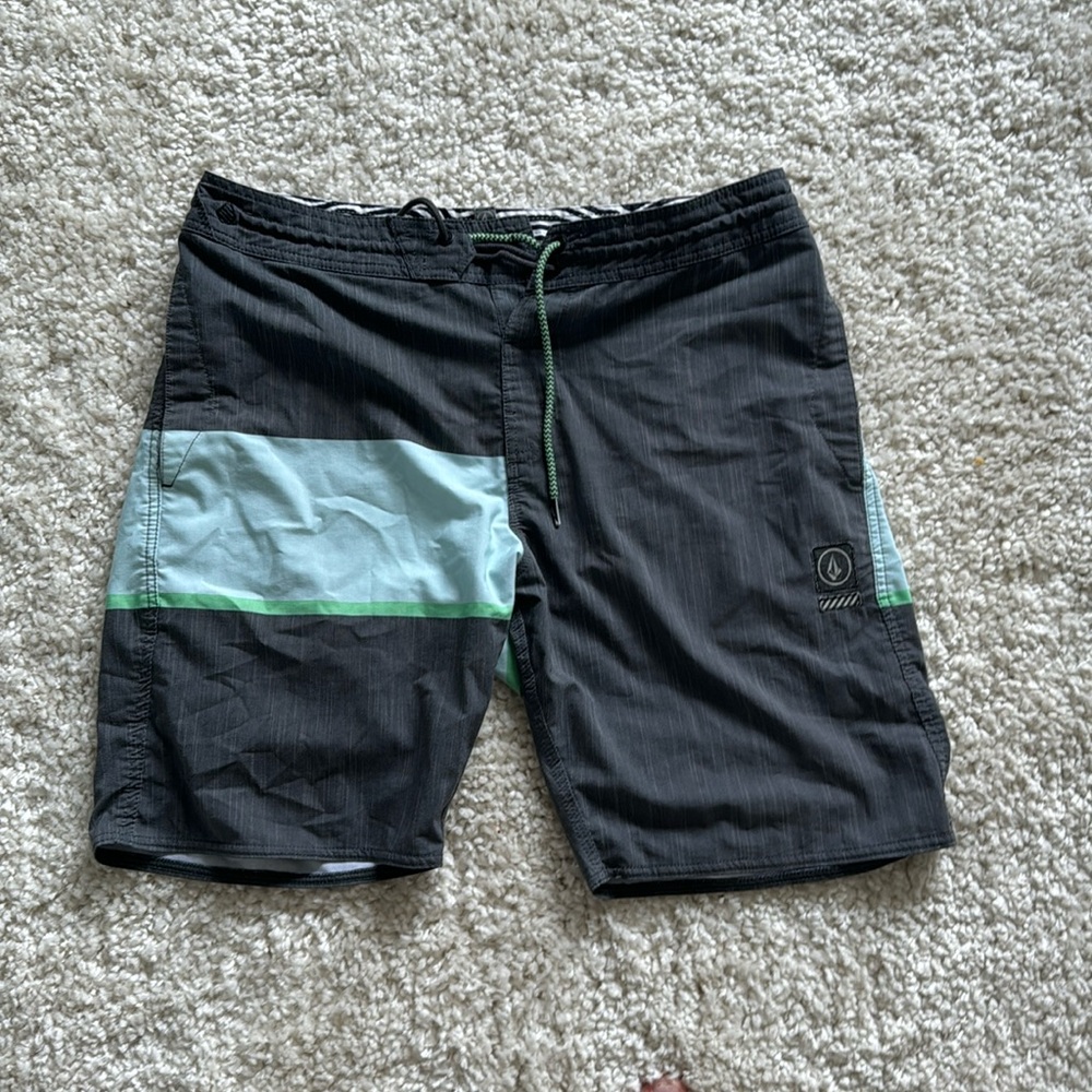 Volcom board shorts. Size 33.